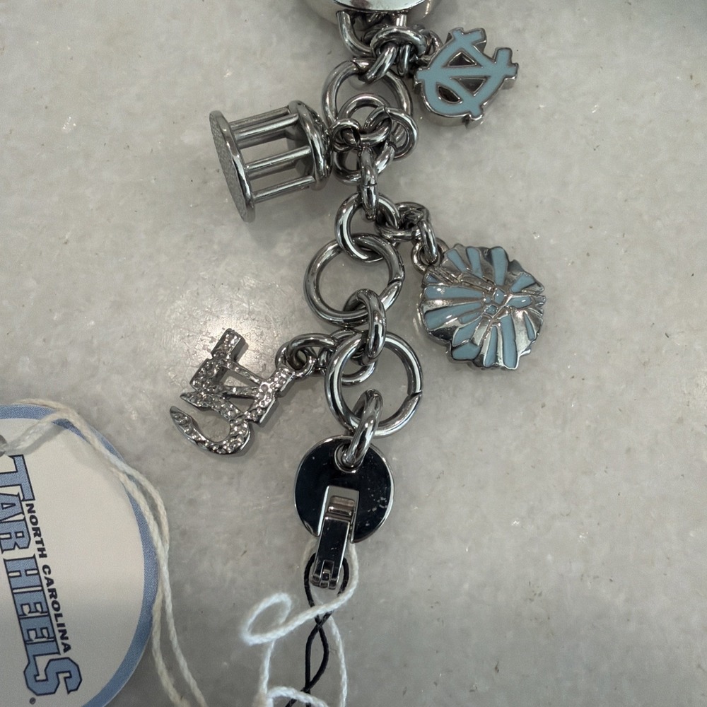 Fossil UNC Charm Bracelet Watch Tar Heels NWT - Picture 3 of 14